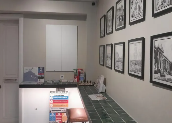 Pera Basement Hotel *